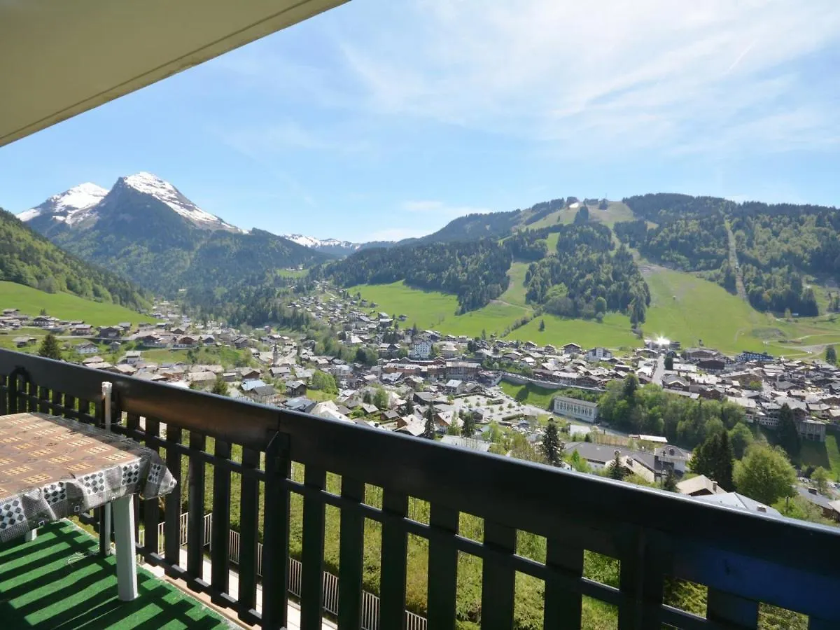 Appartement T3 Pour 6 Pers. Avec Piscine, Parking, Et Balcon - Morzine - Fr-1-684-48 0*,  France